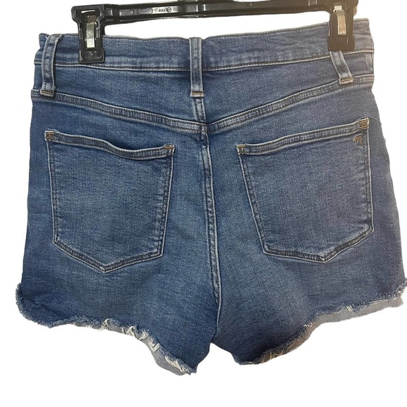 Madewell High Rise Denim Shorts in Quintell - Picture 5 of 10